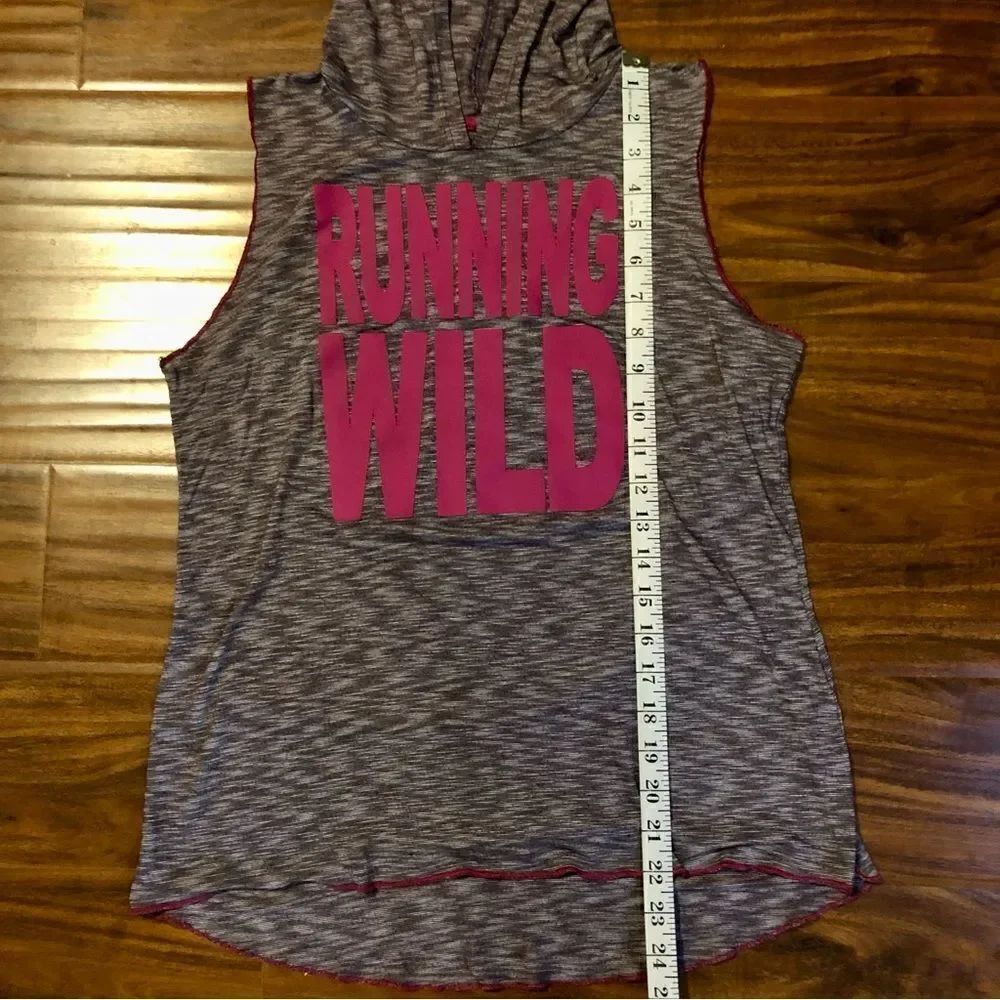 #EVCR Running Wild Hooded Sleeveless Top with Purple and White Stripes size M - Picture 5 of 8